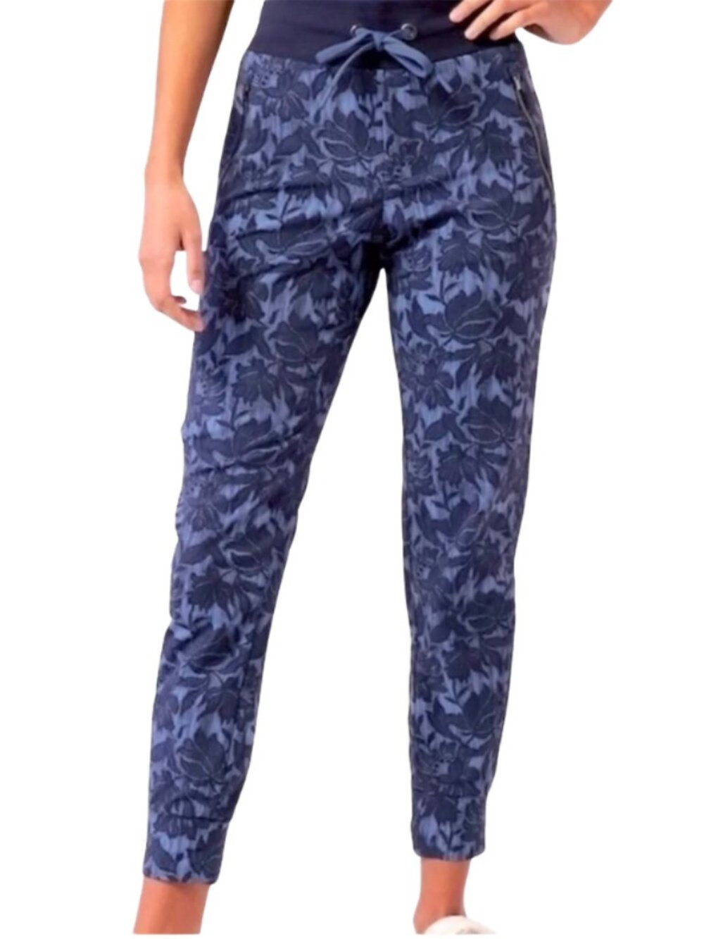 Athleta Trekkie North Jogger Size 2 Ethereal Bloom Cottage Blue NWT